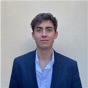 Soy un estudiante de tercero de fisioterapia con muchas ganas de ponerme a trabajar y ayudar a la gente con su problema o a alcanzar sus objetivos